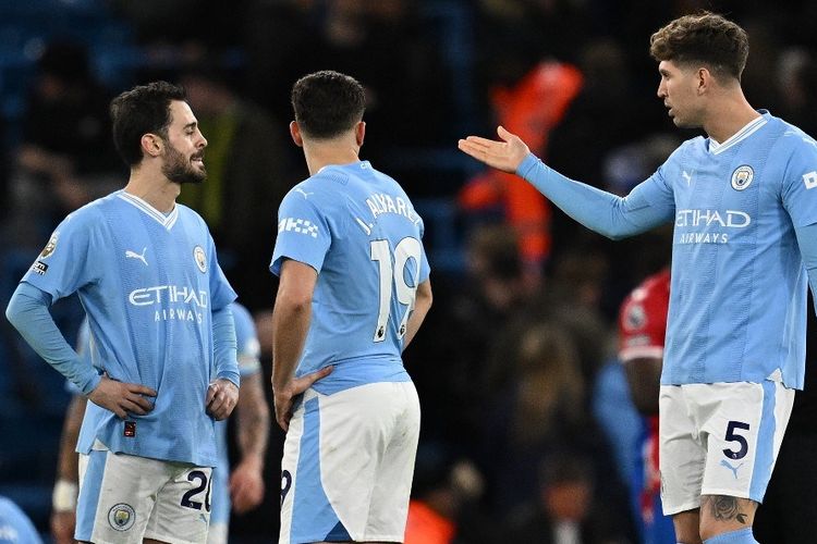 Reaksi para pemain Manchester City setelah sang juara bertahan dipaksa bermain imbang 2-2 melawan Crystal Palace dalam rangkaian laga Gameweek 17, Sabtu (16/12/2023).