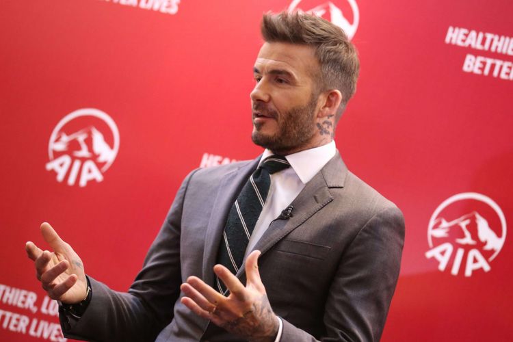 AIA Global Ambassador David Beckham memberikan komentar saat acara Temu Media AIA di Hotel Raffles, Kuningan, Jakarta, Senin (26/03/2018). Beckham mengungkapkan, ia sempat menerima jutaan pesan singkat di telepon selulernya setelah Lionel Messi memutuskan gabung Inter Miami.
