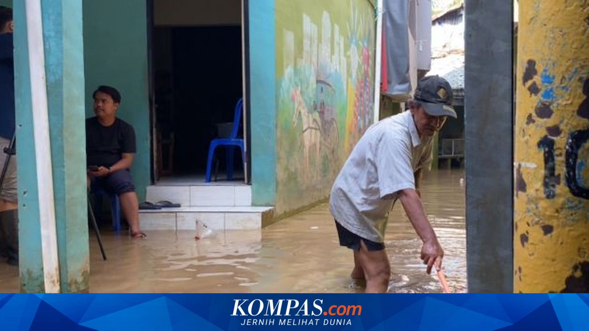 Banjir Jakarta Selatan: 12 RT Terendam Akibat Luapan Kali Krukut Malam Ini