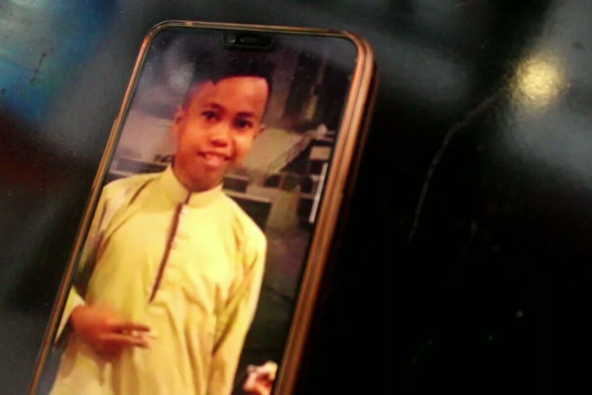 Mohamad Khairuddin, yang masih berusia 11 tahun, ikut menjadi korban sandera kelompok Abu Sayyaf, pada Kamis (16/1/2020). Khairuddin yang merupakan asal Kabupaten Wakatobi, Sulawesi Tenggara, diculik bersama dengan pamannya, Arsyad bin Dahlan (42), serta empat WNI lainnya ketika sedang mencari ikan di perairan  Tambisan, Tungku Lahad Datu, N Sabah, Malaysia.