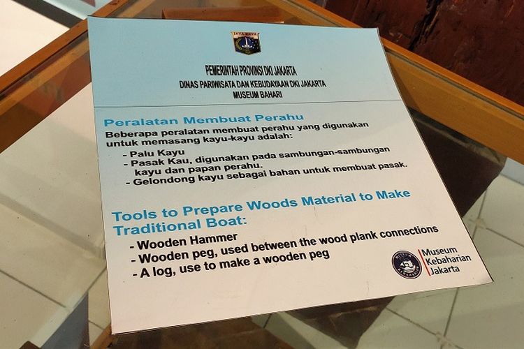 Narasi yang ada di setiap obyek pameran Perahu Tradisional Nusantara, Museum Bahari, Penjaringan, Jakarta Utara. Pengunjung dapat membaca setiap narasi untuk informasi tambahan.