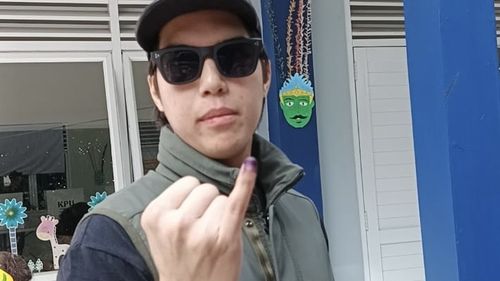 Nyoblos Pilkada 2024, El Rumi Soroti Kabel Listrik yang Semrawut