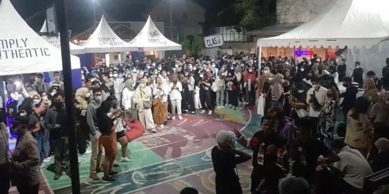Konser penyanyi Tulus di Kota Bandung dibubarkan Satgas Penanganan Covid-19 Kota Bandung, Selasa (29/3/2022)