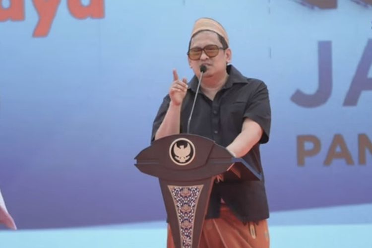 Mengaku Penggemar Gus Dur, Haji Her Habiskan Rp 38 Miliar Dukung Khofifah di Pilkada 2024