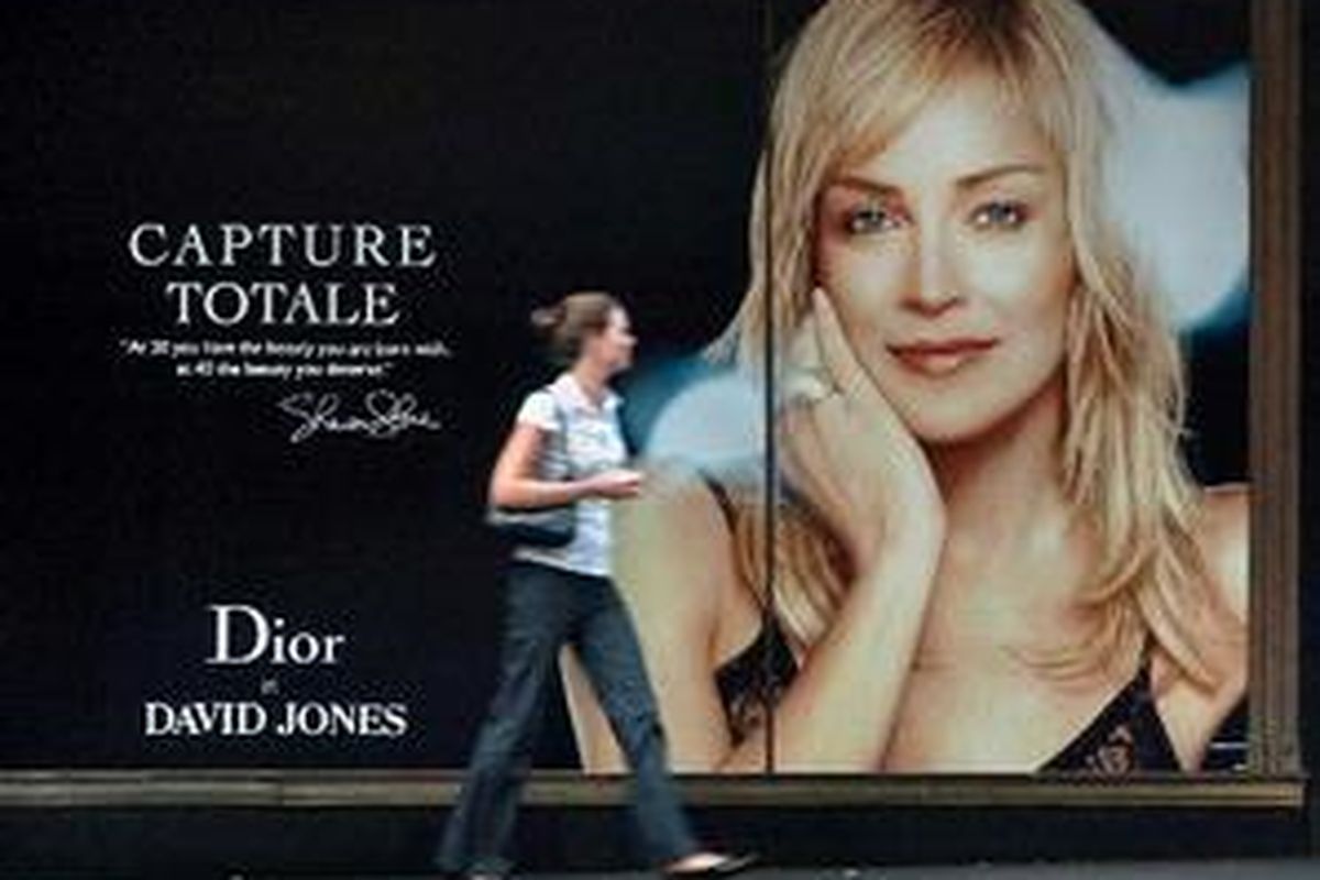 Copywriter advertising perlu mencari ide berbeda untuk membuat iklan menarik.