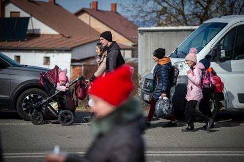 Bus Pembawa 50 Pengungsi Ukraina Terbalik di Italia, 1 Orang Tewas