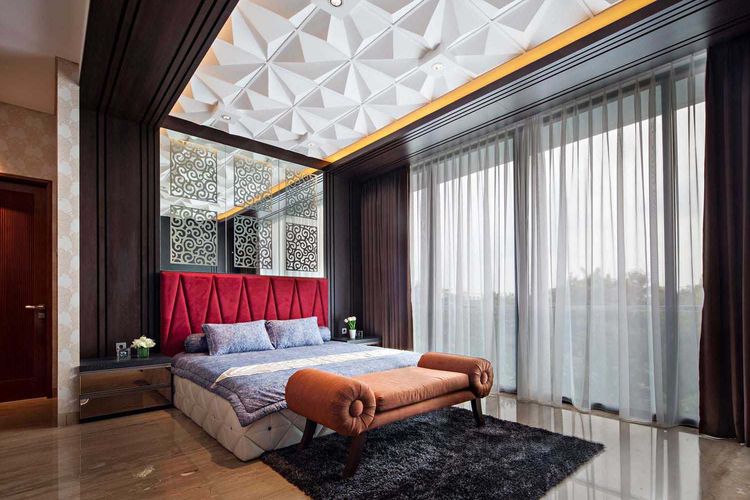 Desain headboard di F+W House karya DP+HS Architects 
