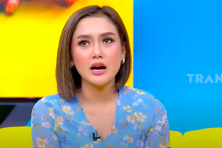 Cita Citata saat menjadi bintang tamu dalam acara Okay Bos Trans7