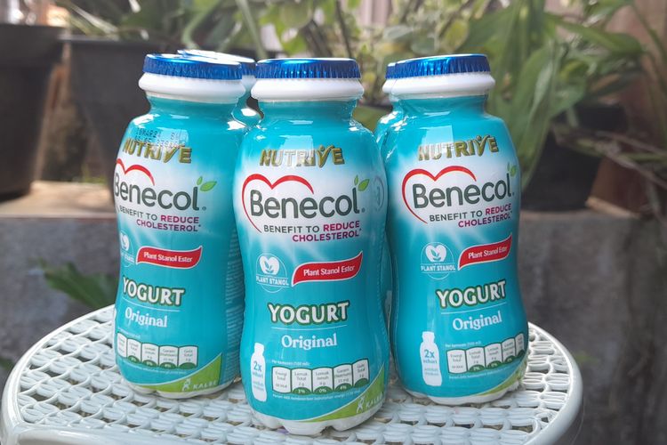 Nutrive Benecol Yogurt dibuat sebagai pangan fungsional yang bertujuan membantu menurunkan kolesterol tinggi dalam tubuh.