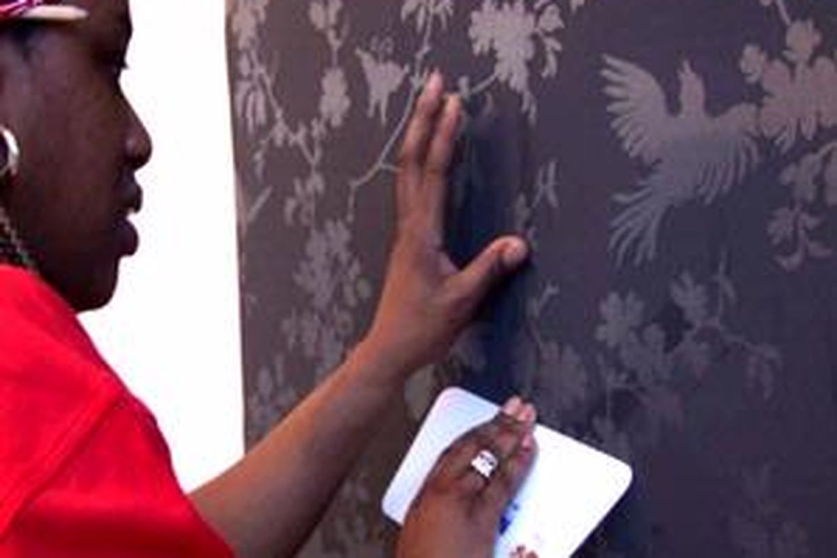 Ragam corak warna dan aneka desain kreatif Wallpaper hadir untuk memberikan nuansa baru yang berbeda 