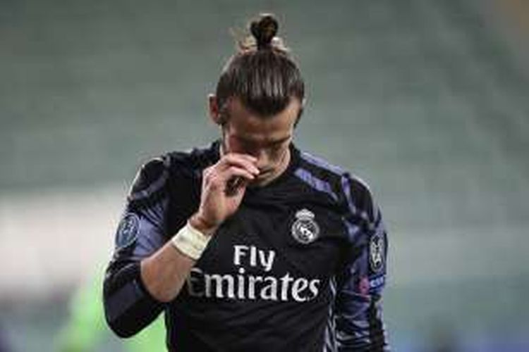 Pemain Real Madrid, Gareth Bale, tampil pada laga Liga Champions kontra Legia Warsawa, di Pepsi Arena, Rabu (2/11/2016) waktu setempat.