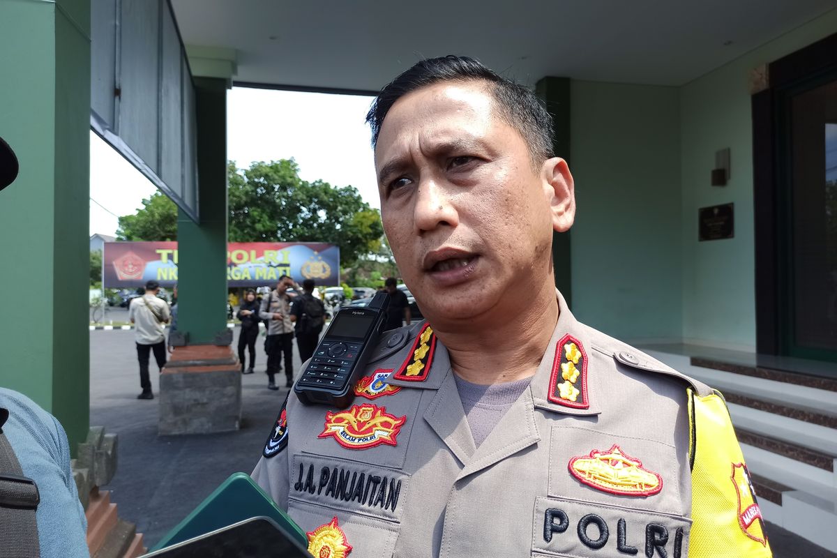 Kepala Bidang Humas Polda Bali Kombes Pol Jansen Avitus usai mengikuti Tactical Floor Game (TFG), di Gor Yudomo Praja Raksaka, Kepaon, Denpasar Bali, Jumat (30/8/2024). Kompas.com/ Yohanes Valdi Seriang Ginta