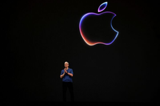 Apple Ganti Strategi, Peluncuran iPhone Tahun Depan Bakal Dibagi Dua?