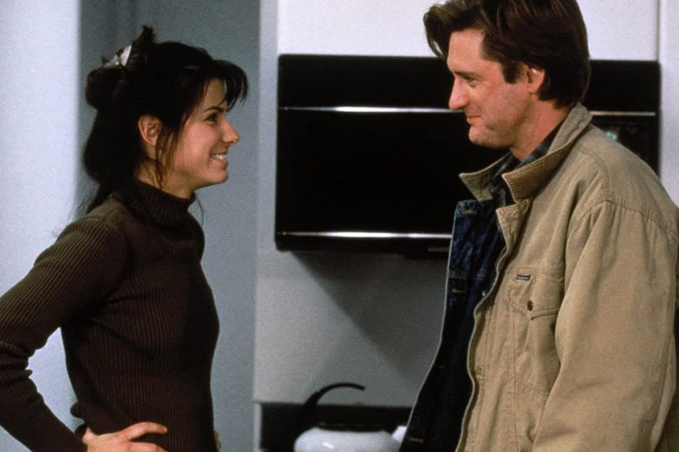Sinopsis While You Were Sleeping, Sandra Bullock Jatuh Cinta Diam-diam