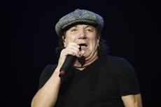 Tak Bisa Ikut Tur Dunia, Vokalis AC/DC Brian Johnson Terpukul