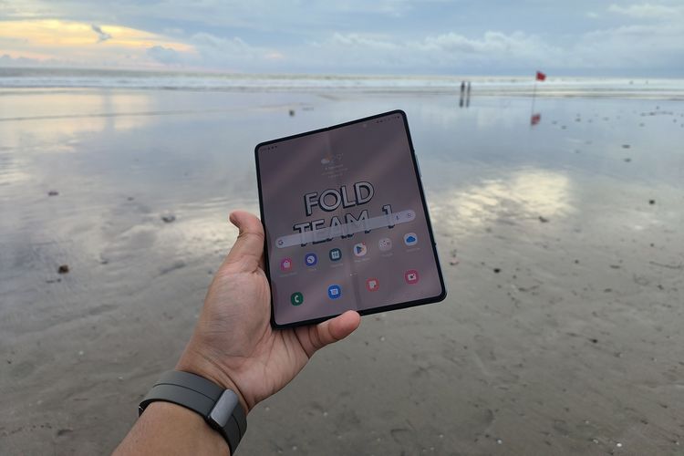 Beda Android 12L di Samsung Galaxy Z Fold 4 dan Z Fold 3