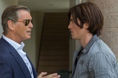 Sinopsis Film I.T, Pierce Brosnan Versus Konsultan IT Psikopat