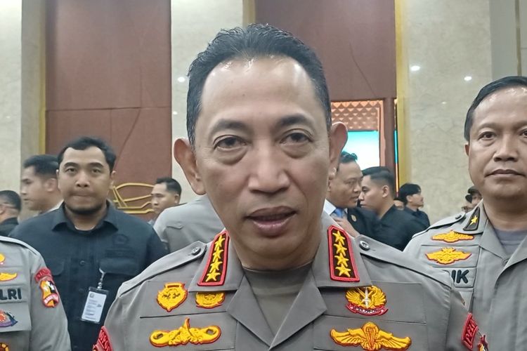 Kapolri Respons Mahfud soal Pengalihan Kasus Febrie Tak Sesuai KUHAP