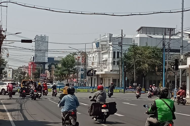 Kawasan perempatan Rajabali di Kota Malang, Jawa Timur.