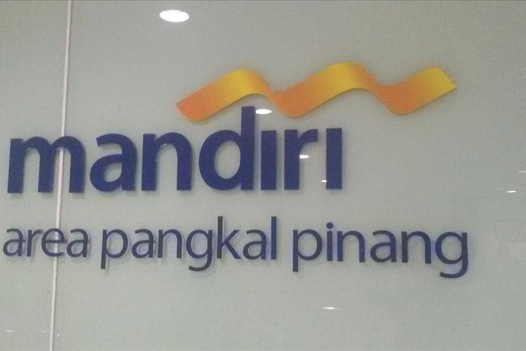 Kantor Bank Mandiri Pangkal Pinang, Senin (22/7/2019).