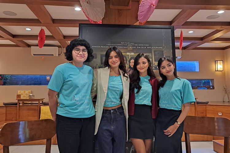 Penulis dan pemain film Andai Ibu Tidak Menikah dengan Ayah menghadiri agenda Content Day untuk film tersebut di kawasan Kemang, Senin (11/8/2025)