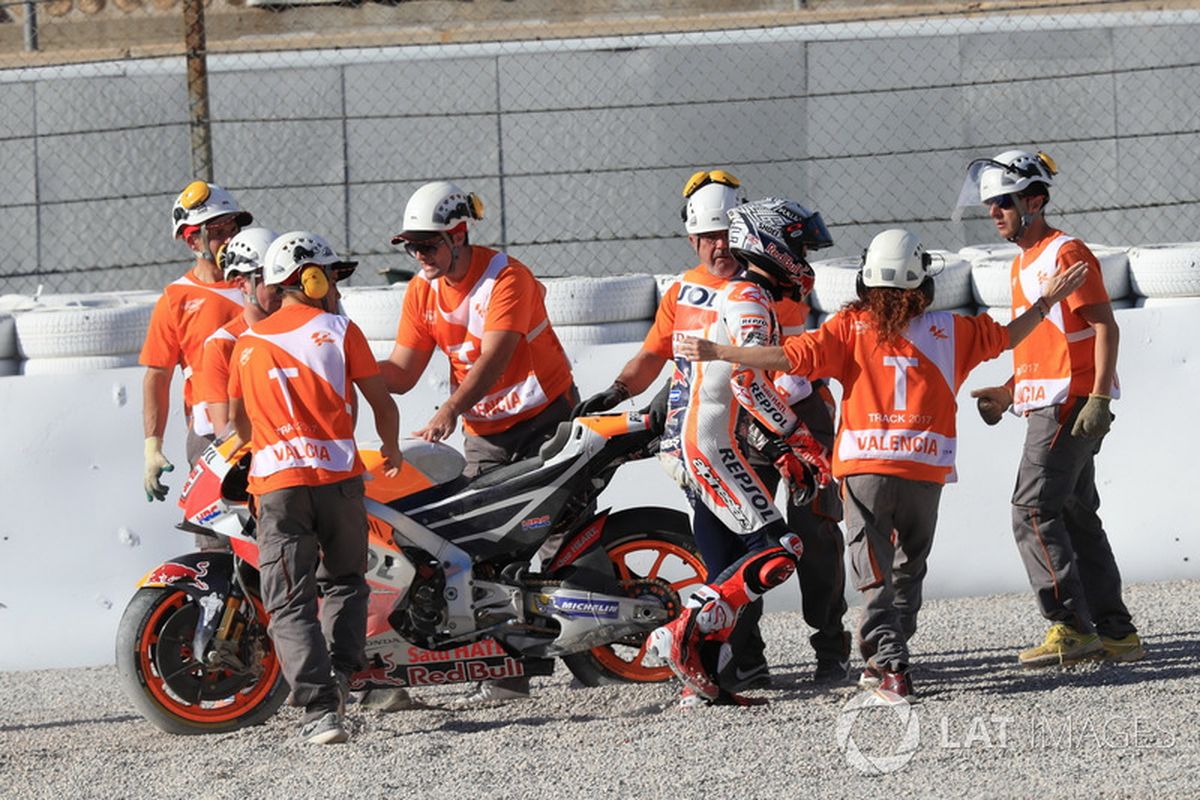 Marquez terjatuh di FP 2 GP Valencia