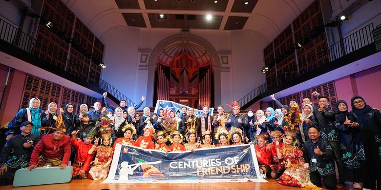Partisipasi penari dari Yayasan Anging Mammiri utusan Kota Makassar yang tampil di Sydney Conservatorium of Music sangat memukau dan mengesangkan para tamu yang hadiri. 