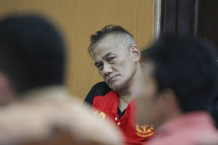 Aktor senior Tio Pakusadewo hadir di Pengadilan Negeri Jakarta Selatan untuk menjalani sidang lanjutan, Senin (7/5/2018). Sidang lanjutan tersebut beragendakan mendengarkan keterangan saksi dari pihak Polri pada saat penangkapan Tio, terkait kasus penyalahgunaan narkotika.