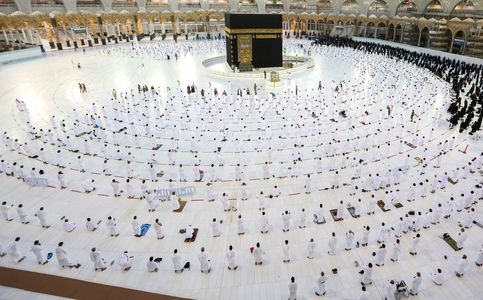 Indonesian Tour Operators for Umrah Express Dissatisfaction over Suspension of Departure until Next Year