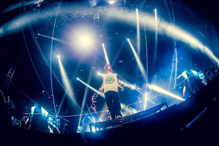 Taka ONE OK ROCK dan Pesan untuk Dunia yang Terasa Kacau