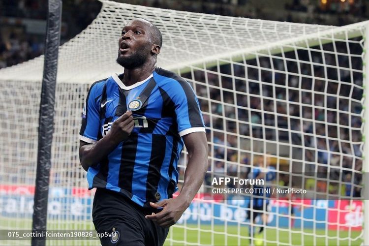 Romelu Lukaku cetak gol di debutnya bersama Inter Milan kala menjamu Lecce di Giuseppe Meazza, Selasa (27/8/2019) dinihari WIB.