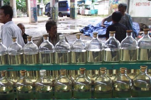 Setengah Botol Bensin Eceran di Lembata Dihargai Rp 10.000