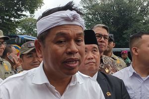 Dedi Mulyadi Akan Tertibkan Lereng Gunung yang Sudah Jadi Kebun Sayur