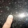Kenali 3 Penyebab Kaca Mobil Berjamur