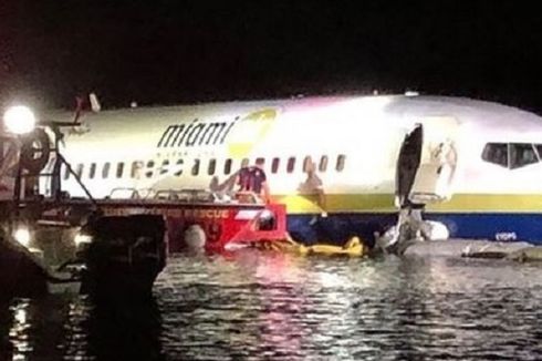 Bawa 143 Orang, Pesawat Boeing 737 Tergelincir dan Masuk ke Sungai Saat Mendarat
