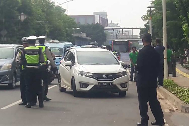 Razia pelanggar pajak kendaraan bermotor di Senen, Jakarta Pusat, Kamis (13/2/2020)