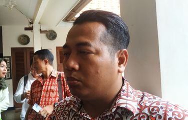 Direktur Eksekutif Parameter Politik Adi Prayitno, usai mengisi diskusi di bilangan Cikini, Jakarta Pusat, Senin (25/11/2019).