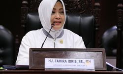 Peringati Hari Bumi, Fahira Idris Harap Semakin Banyak Pemda Terbitkan Aturan Kantong Plastik Sekali Pakai 