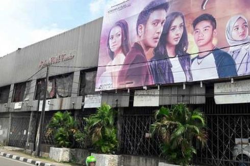 Kebakaran Bekas Gedung Bioskop Senen Menjalar ke Ruko dan Kios Buku