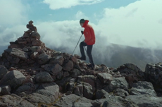 Pria 81 Tahun Daki 282 Gunung Skotlandia Demi Istrinya yang Sakit