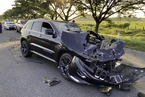 Jeep Indonesia Tarik Grand Cherokee yang Terlibat Kecelakaan Fatal