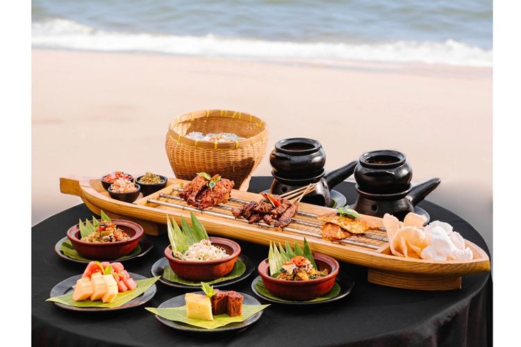 Sheraton Senggigi Beach Resort menawarkan kuliner khas Lombok melalui berbagai pengalaman. 