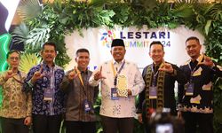 Terima Penghargaan Lestari Awards 2024, Bupati Siak: Hasil dari Pembangunan Berkelanjutan