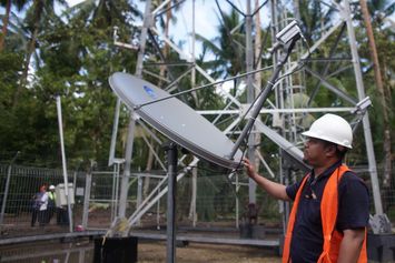Pengoperasian SATRIA 1 dan BTS 4G BAKTI Kominfo untuk Pemerataan Konektivitas di Indonesia