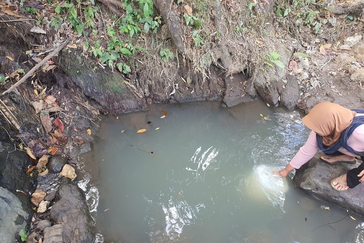 Cerita Warga Gunungkidul Bertahan di Tengah Kemarau, Andalkan Air Keruh Kali Wonosari