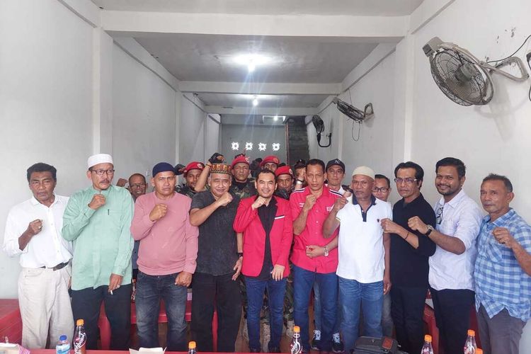 Majelis Gerakan Aceh Merdeka Kuta Pase dan Partai Aceh Kota Lhokseumawe, menetapkan Sayuti Abubakar dan Husaini POM sebagai calon Wali Kota dan Wakil Wali Kota Lhokseumawe dalam pemilihan kepala daerah (Pilkada) 2024 ini, Senin (1/7/2024)