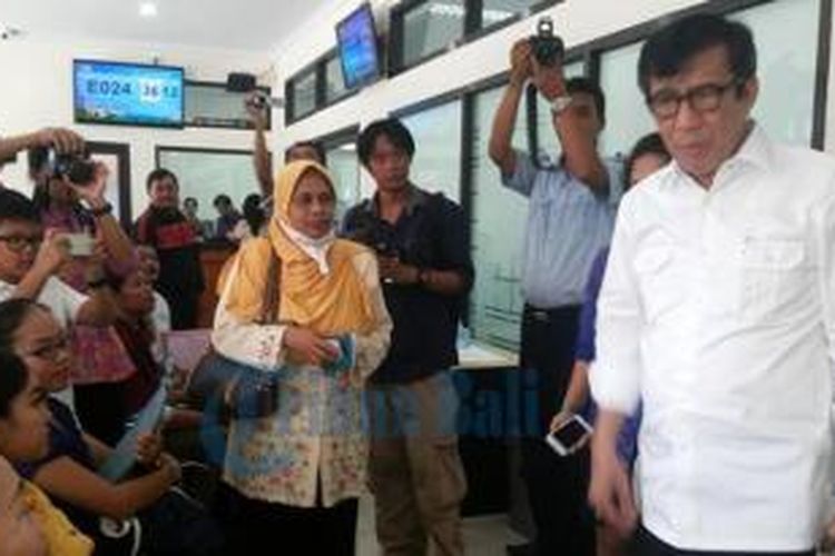 Menteri Hukum dan HAM, Yasonna Laoly, mengunjungi Kantor Imigrasi Denpasar, Bali, Jumat (10/4/2015).