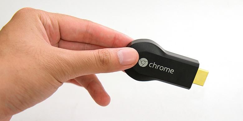 Google Chromecast hanya berukuran sebesar USB flash disk atau modem