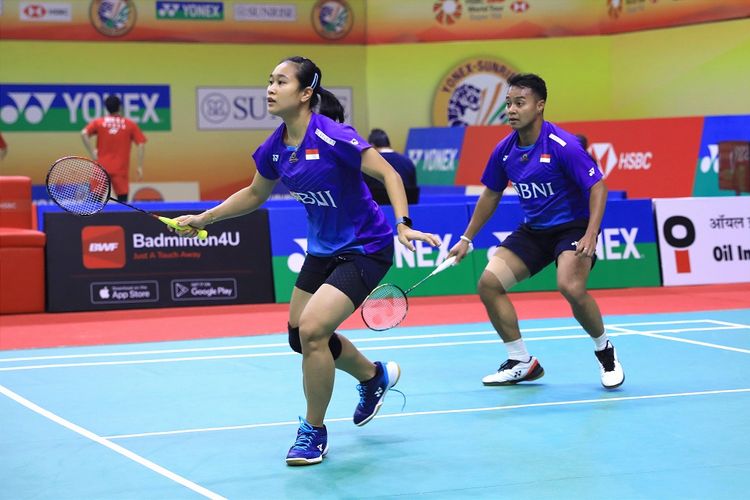 Ganda campuran Indonesia Rehan Naufal Kusharjanto/Lisa Ayu Kusumawati saat beraksi dalam ajang India Open 2023. Rehan/Lisa melawan wakil Taiwan Yang Po-Hsuan/Hu Ling Fang pada babak pertama di KD Jadhav Indoor Hall, New Delhi, India, Selasa (17/1/2023).