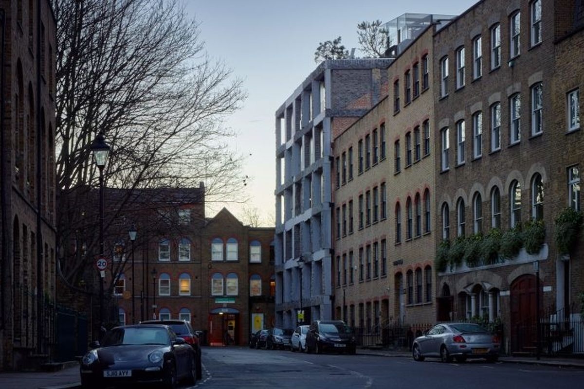 Gedung 15 Clerkenwell Close di London.